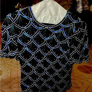 Blouse black/silver sequins. Short sleeve